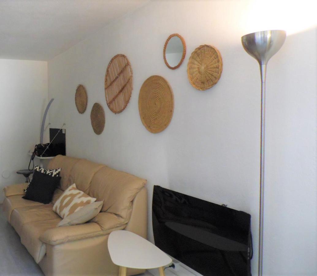 Cannes Plage 2Mn/45M2/Vue Mer/Inernet/Clim/Parking Prive Luaran gambar