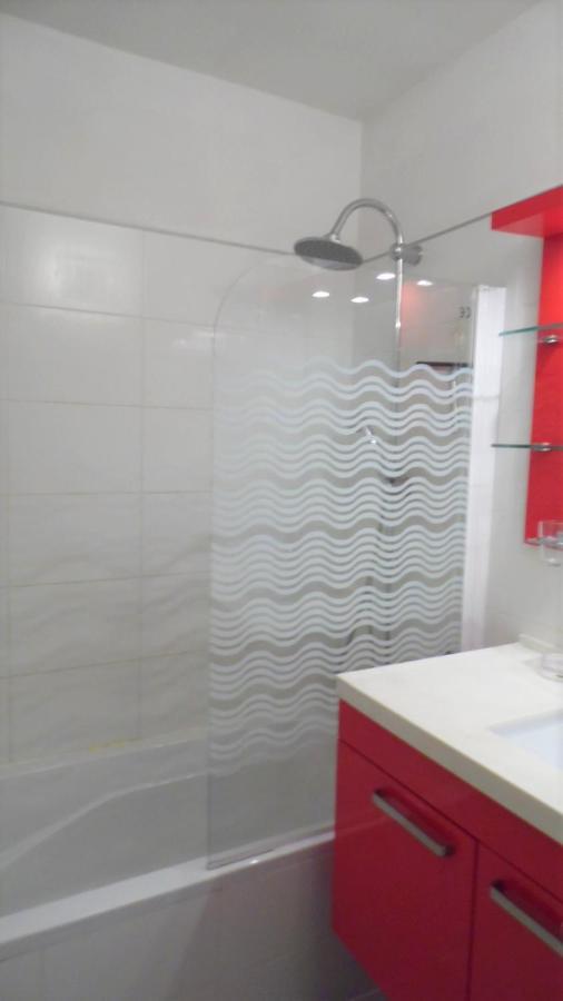 Cannes Plage 2Mn/45M2/Vue Mer/Inernet/Clim/Parking Prive Luaran gambar