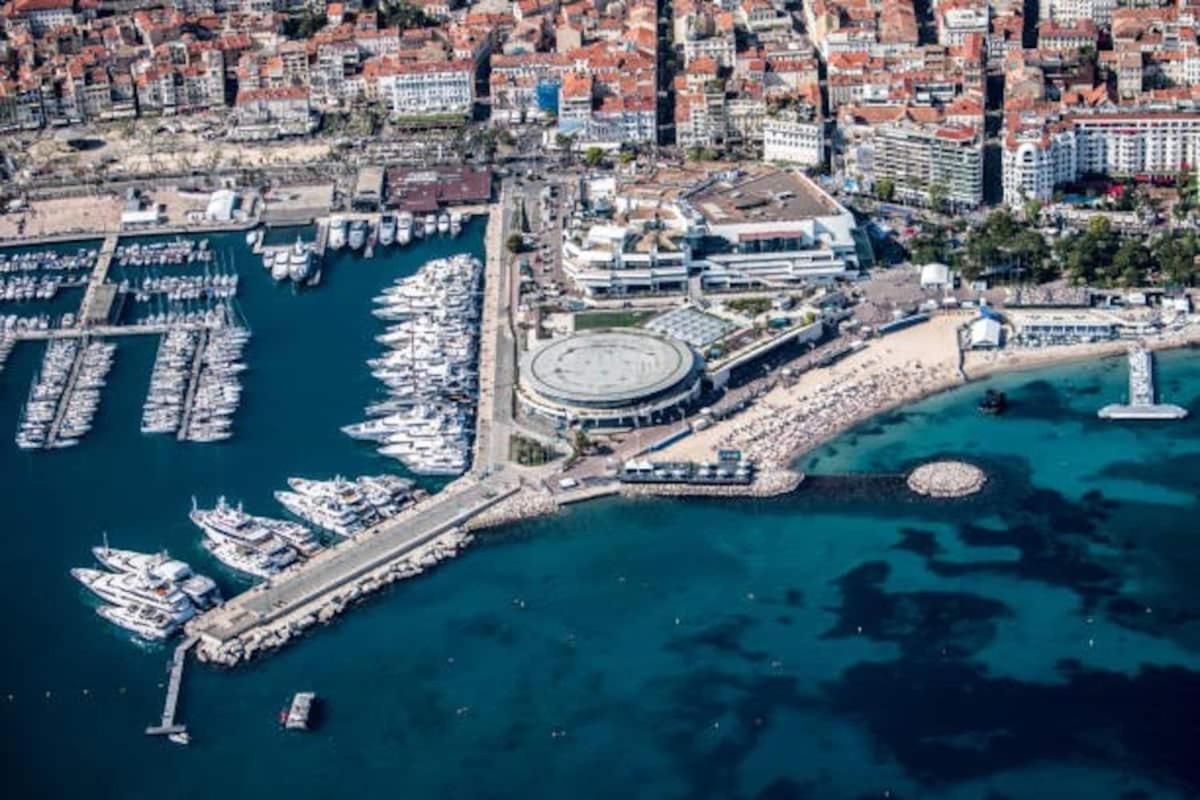 Cannes Plage 2Mn/45M2/Vue Mer/Inernet/Clim/Parking Prive Luaran gambar