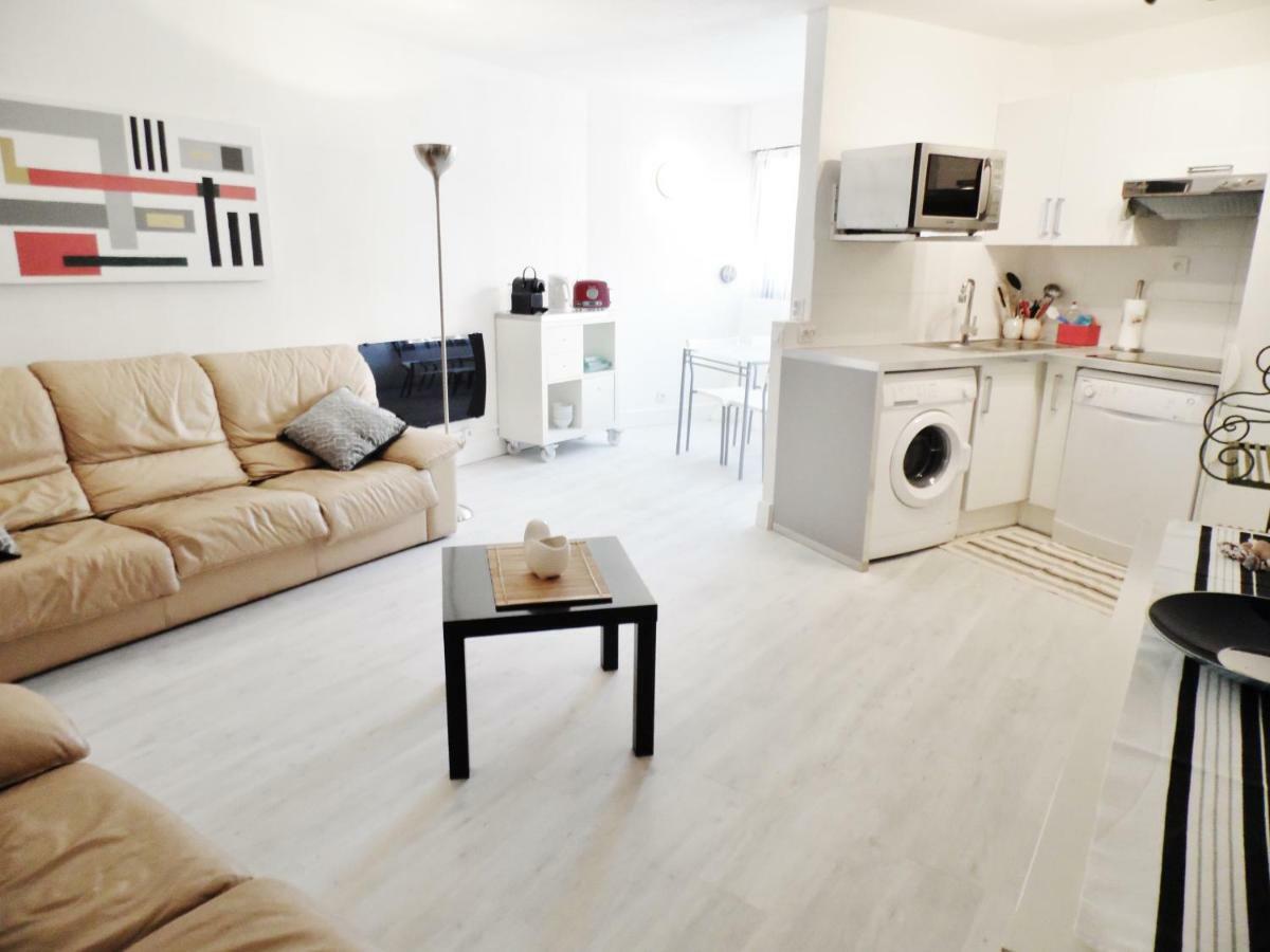 Cannes Plage 2Mn/45M2/Vue Mer/Inernet/Clim/Parking Prive Luaran gambar