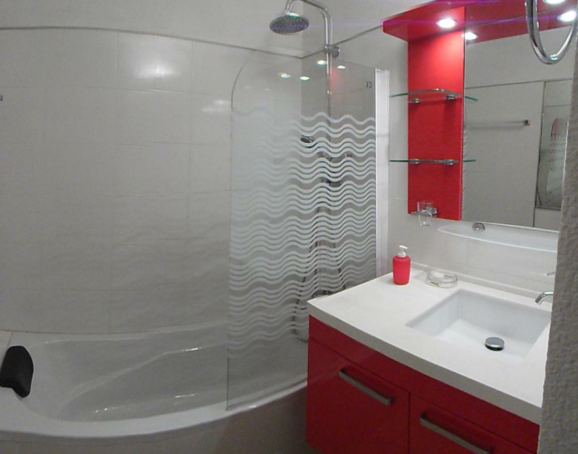 Cannes Plage 2Mn/45M2/Vue Mer/Inernet/Clim/Parking Prive Luaran gambar